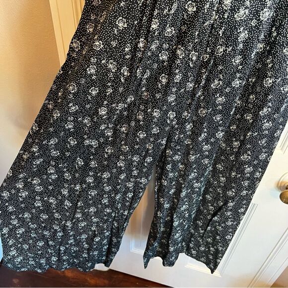 ADRIANJORDAN BLACK+WHITE ROSE AND POLKA DOT JUMPSUIT - Picture 14 of 15